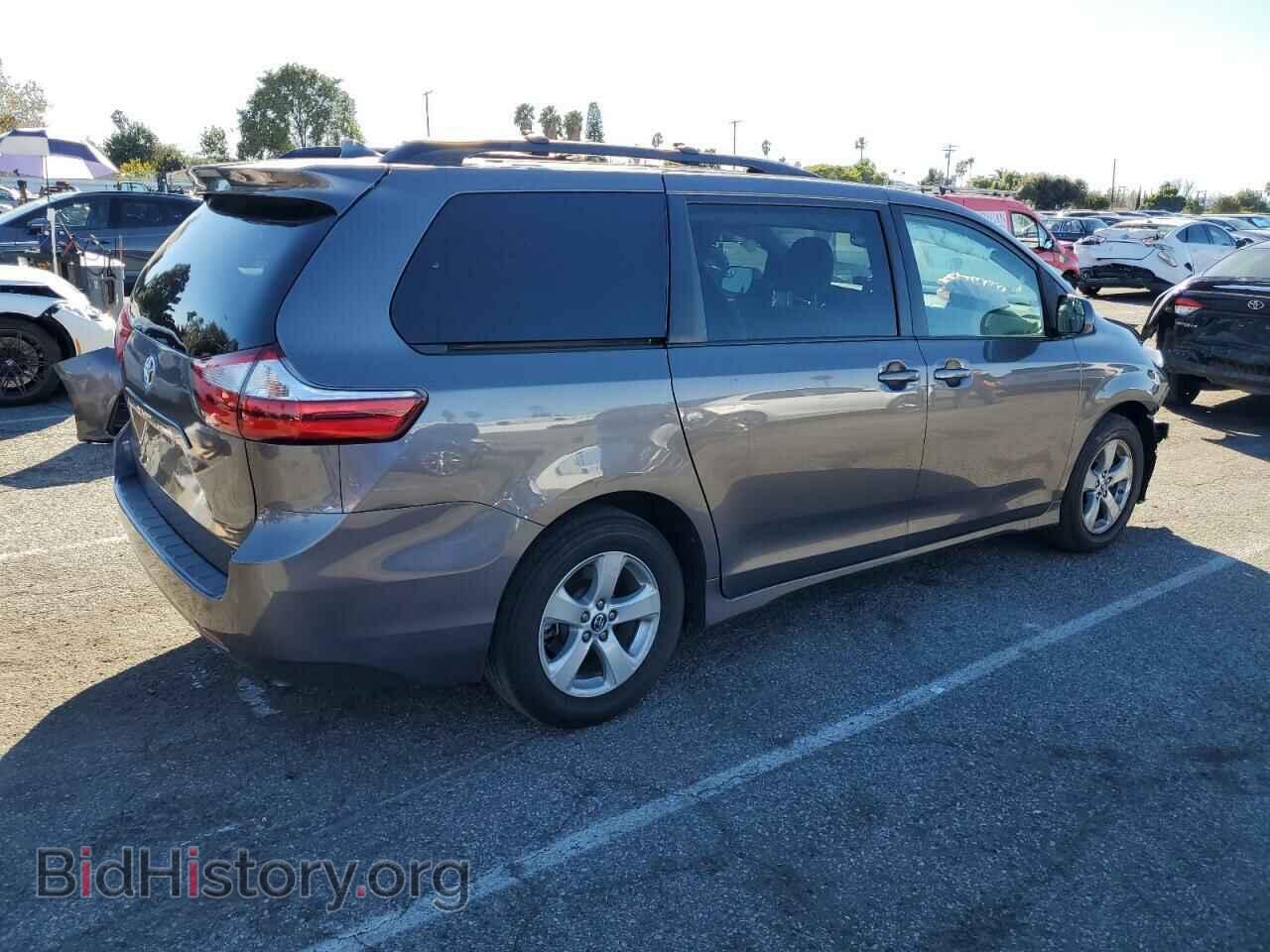 2018 TOYOTA All Models - VIN: 5TDKZ3DC3JS952977 - Фото 3