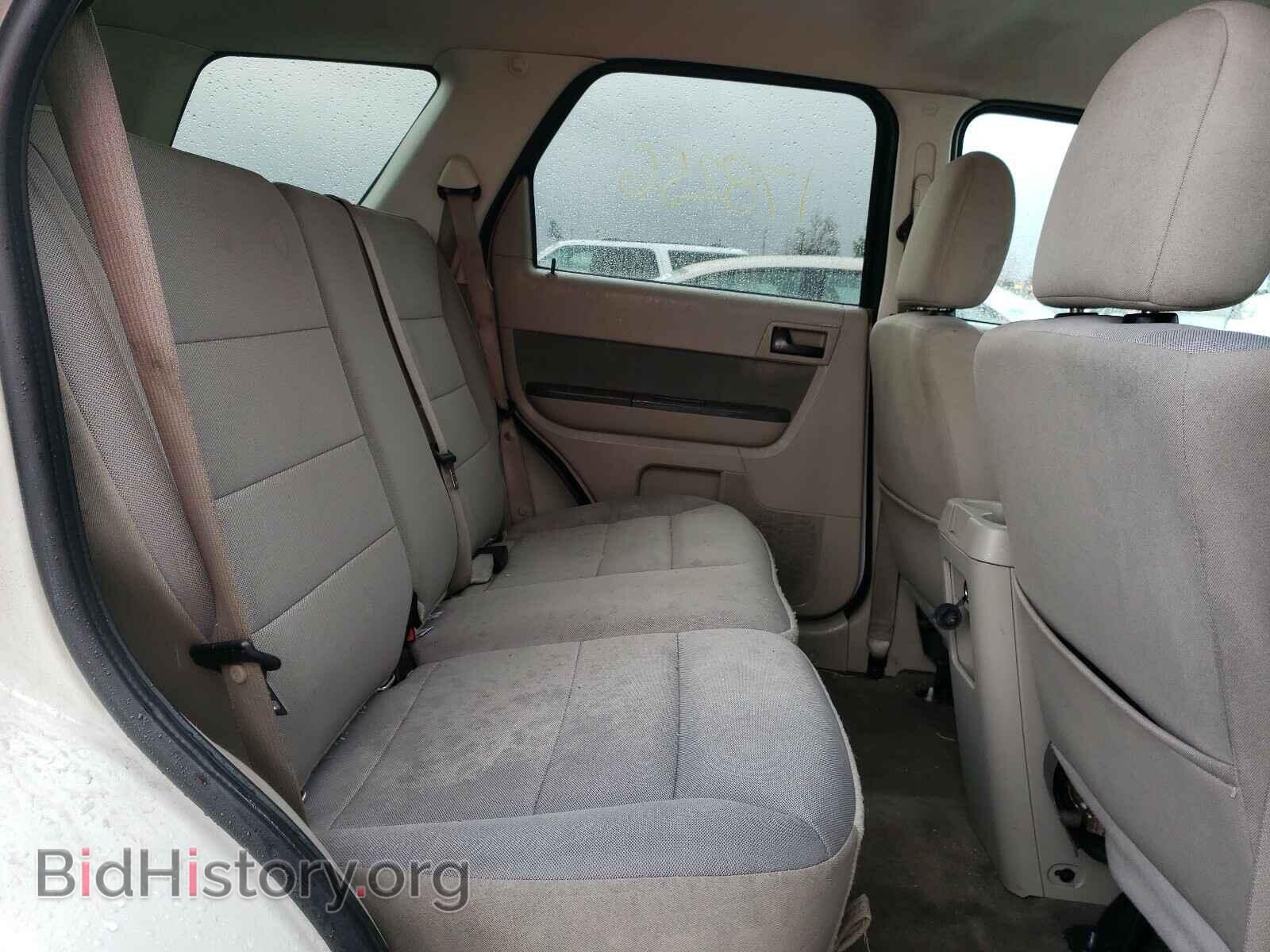 2011 FORD ESCAPE - VIN: 1FMCU9D71BKC38410 - Фото 6