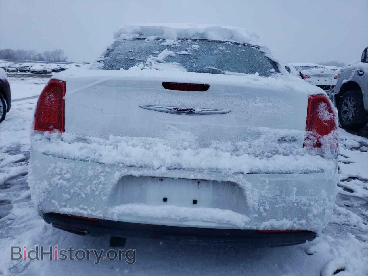 2018 CHRYSLER 300 - VIN: 2C3CCAEG9JH314005 - Фото 6