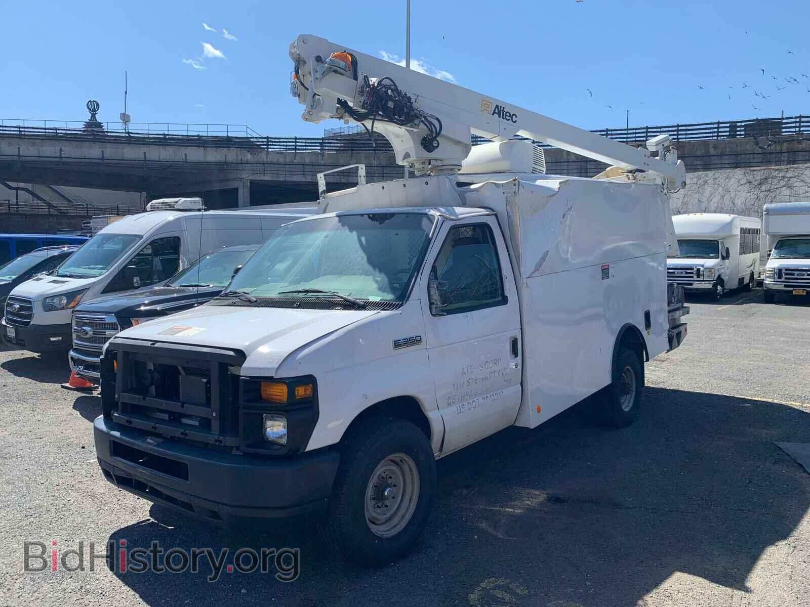 2017 FORD ECONOLINE - VIN: 1FDWE3FS8HDC47272 - Photo 2