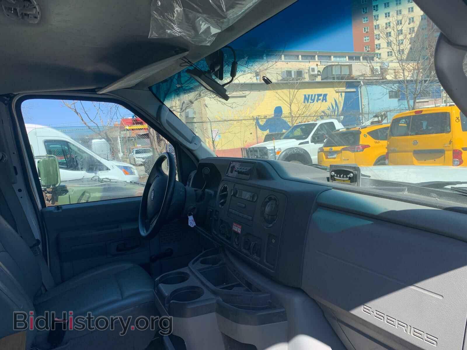 2017 FORD ECONOLINE - VIN: 1FDWE3FS8HDC47272 - Photo 5