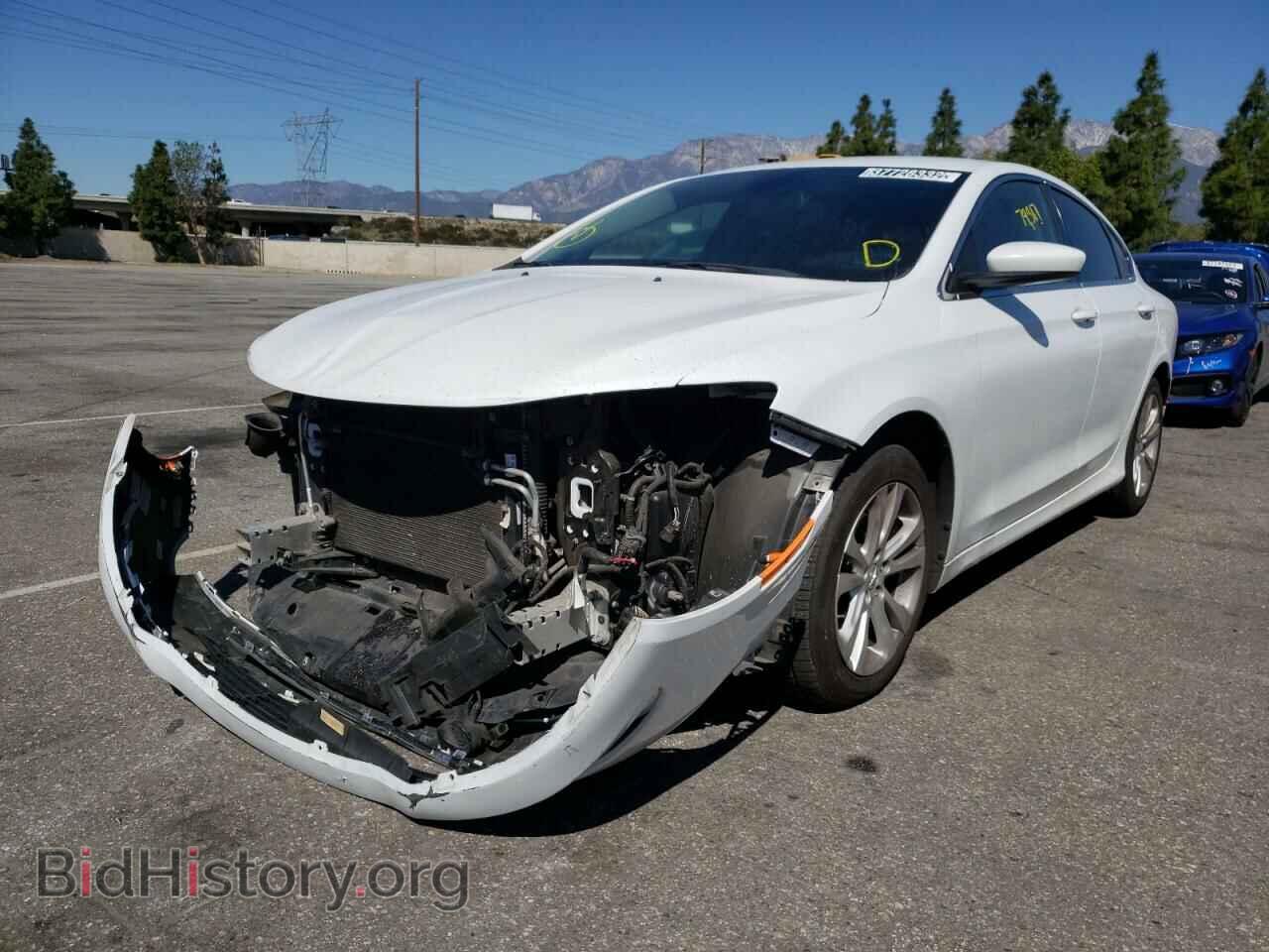 2015 CHRYSLER 200 - VIN: 1C3CCCAB8FN617104 - Фото 2