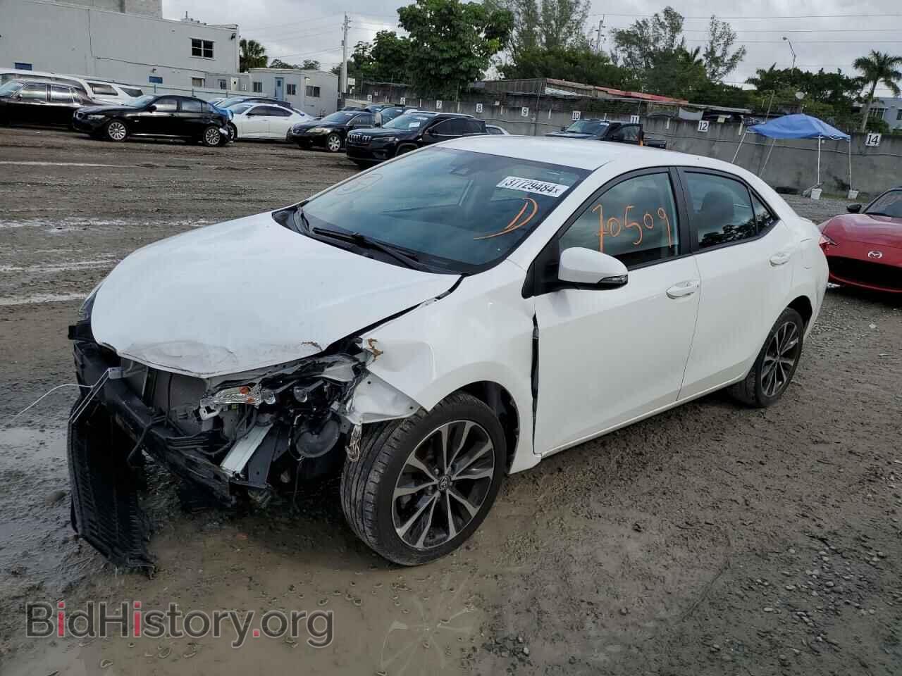 Photo 5YFBURHE2HP657692 - TOYOTA COROLLA 2017