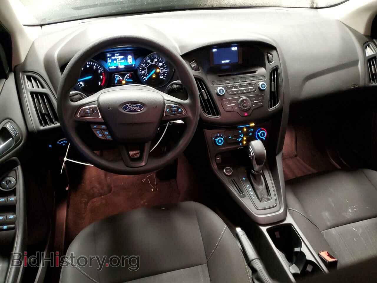 2017 FORD FOCUS - VIN: 1FADP3F23HL246273 - Photo 8