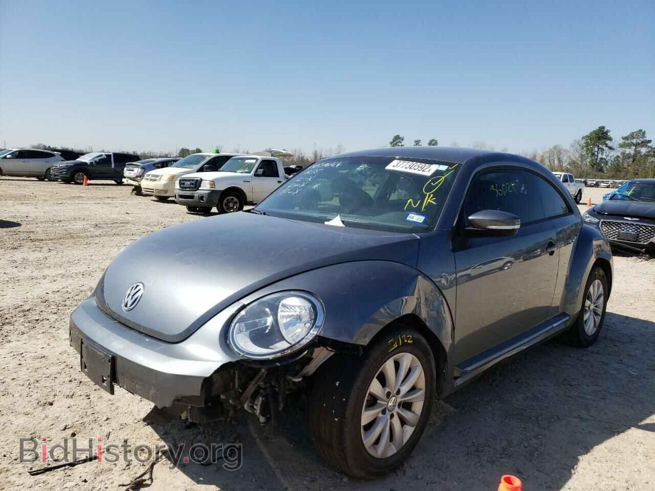 2019 VOLKSWAGEN BEETLE - VIN: 3VWFD7AT0KM712781 - Фото 2