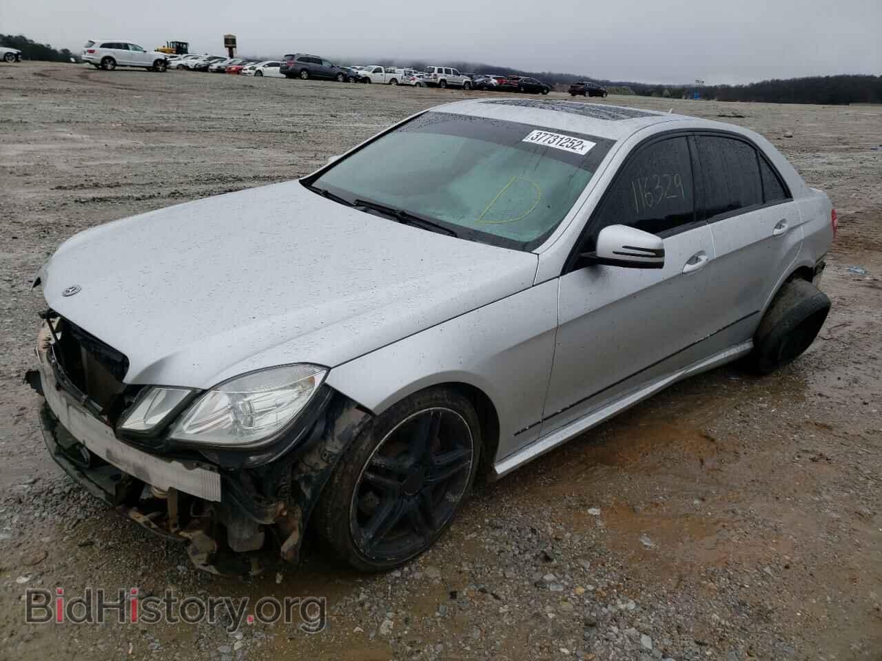 2011 MERCEDES-BENZ E-CLASS - VIN: WDDHF8HB3BA364468 - Фото 2