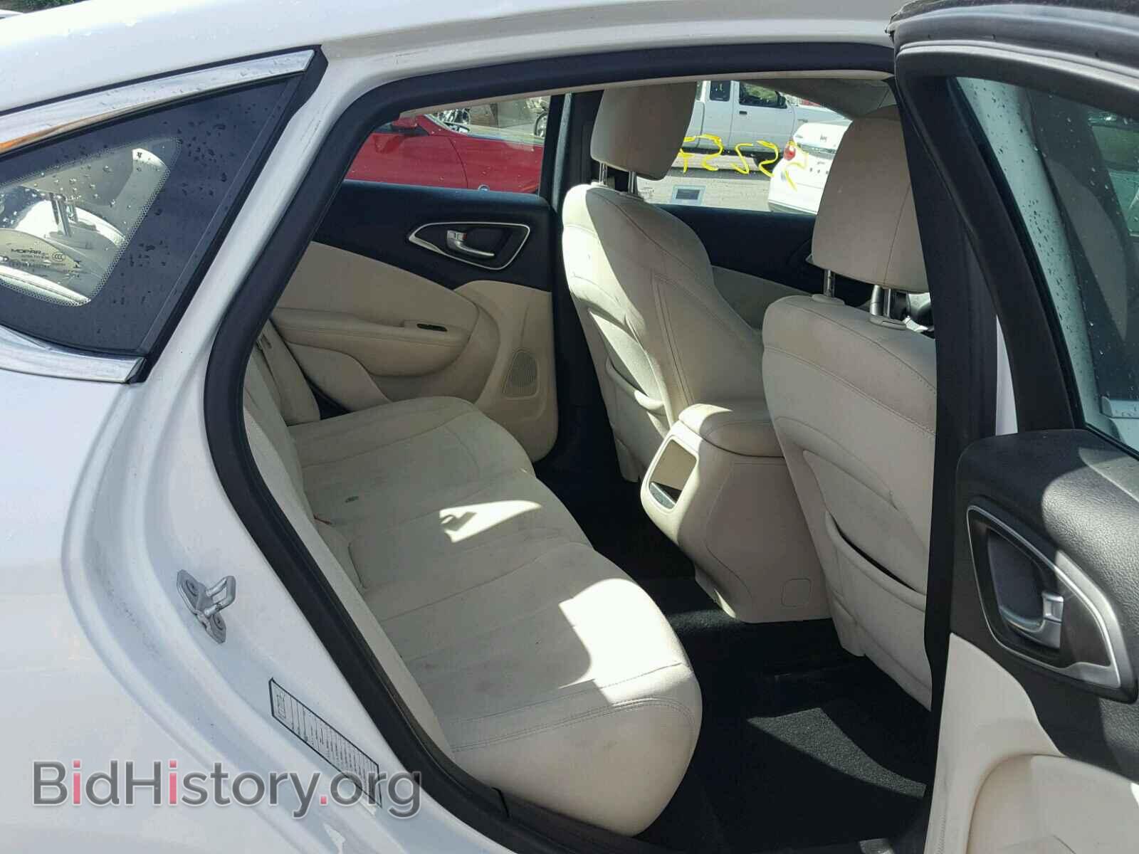 2015 CHRYSLER 200 - VIN: 1C3CCCAB3FN695077 - Photo 6