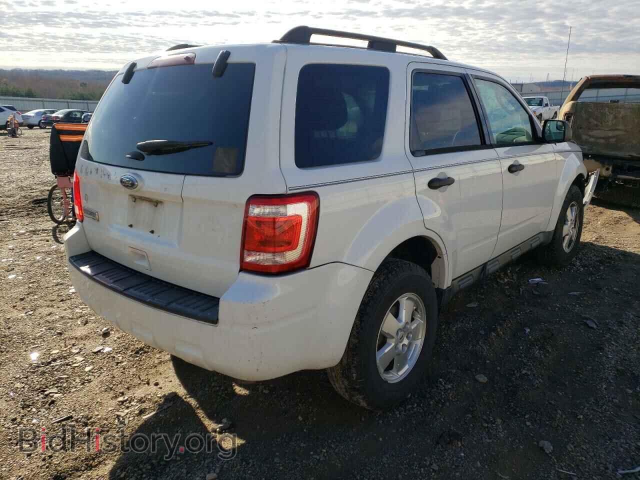 2011 FORD ESCAPE - VIN: 1FMCU0D73BKB47392 - Фото 4