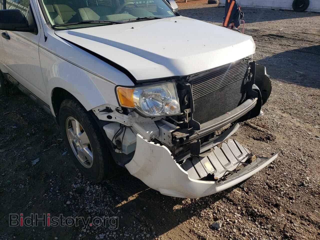 2011 FORD ESCAPE - VIN: 1FMCU0D73BKB47392 - Фото 9