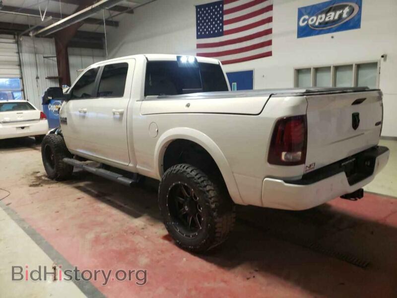 2018 RAM 2500 (VIN 3C6UR5FJ8JG116975) — photo 2 of 12