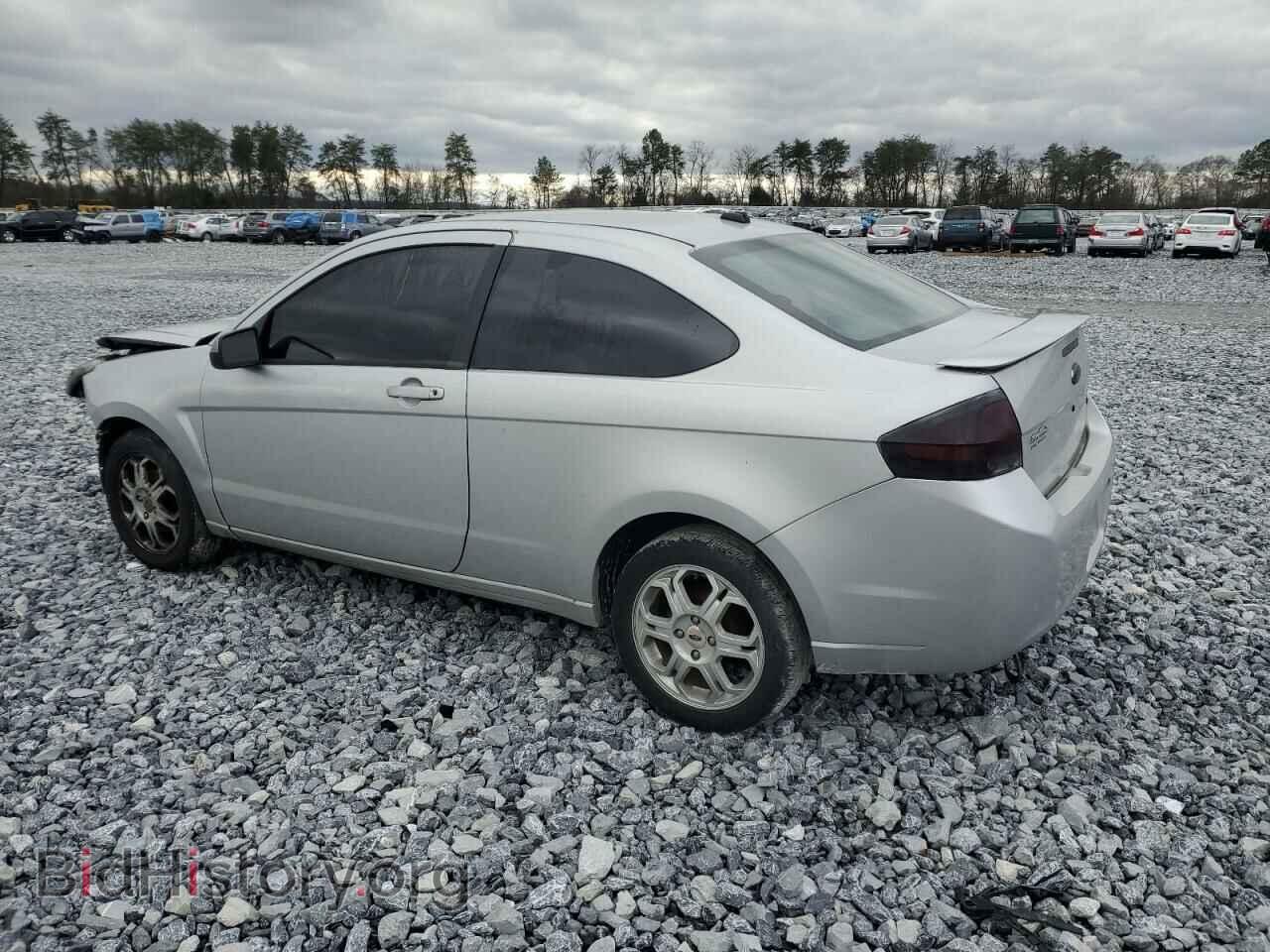 2009 FORD FOCUS - VIN: 1FAHP32N49W209850 - Фото 2