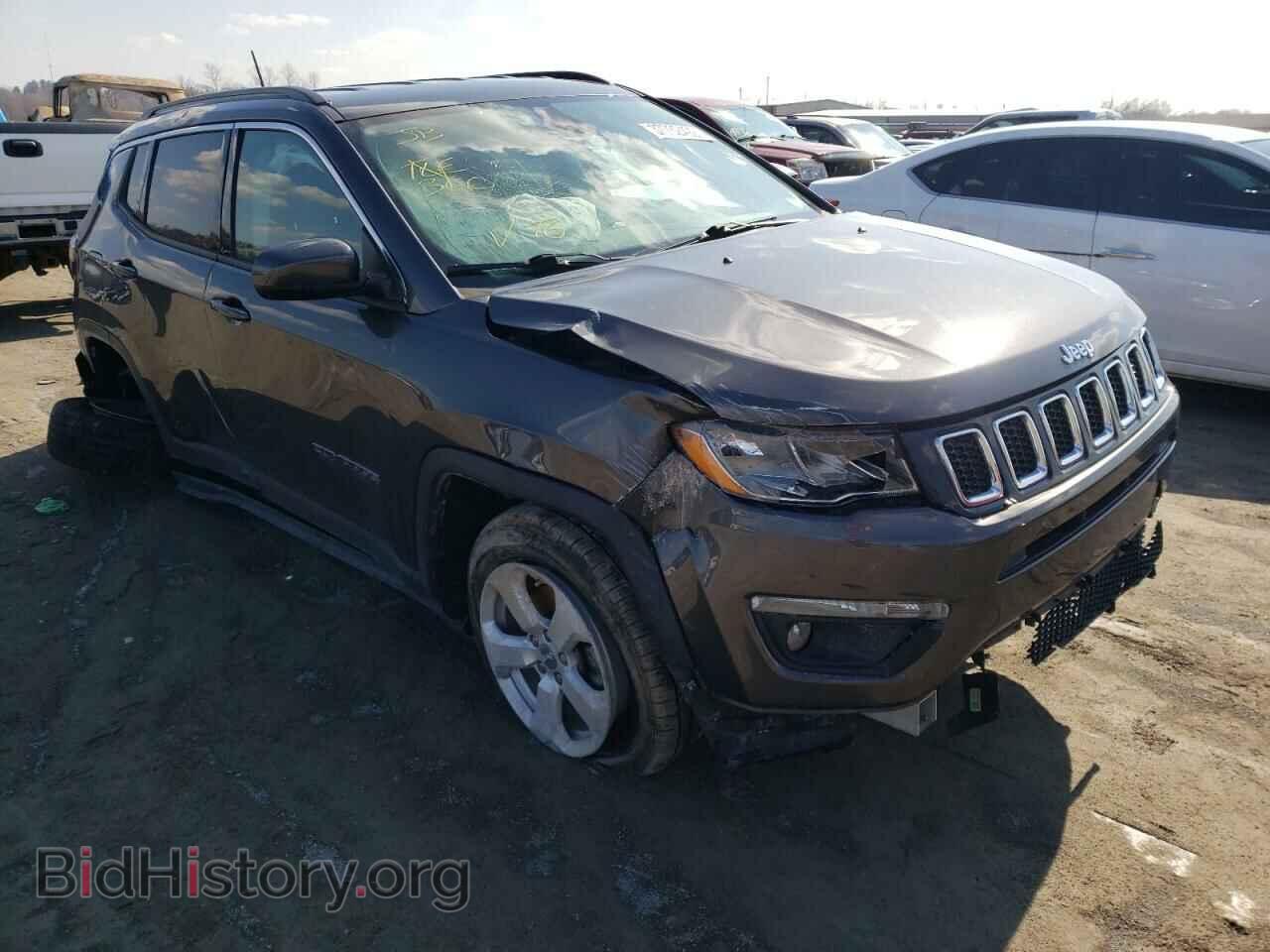Фотография 3C4NJDBB5JT176376 - JEEP COMPASS 2018