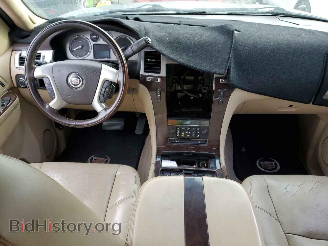 2011 CADILLAC ESCALADE - VIN: 1GYS4CEF9BR288007 - Фото 8