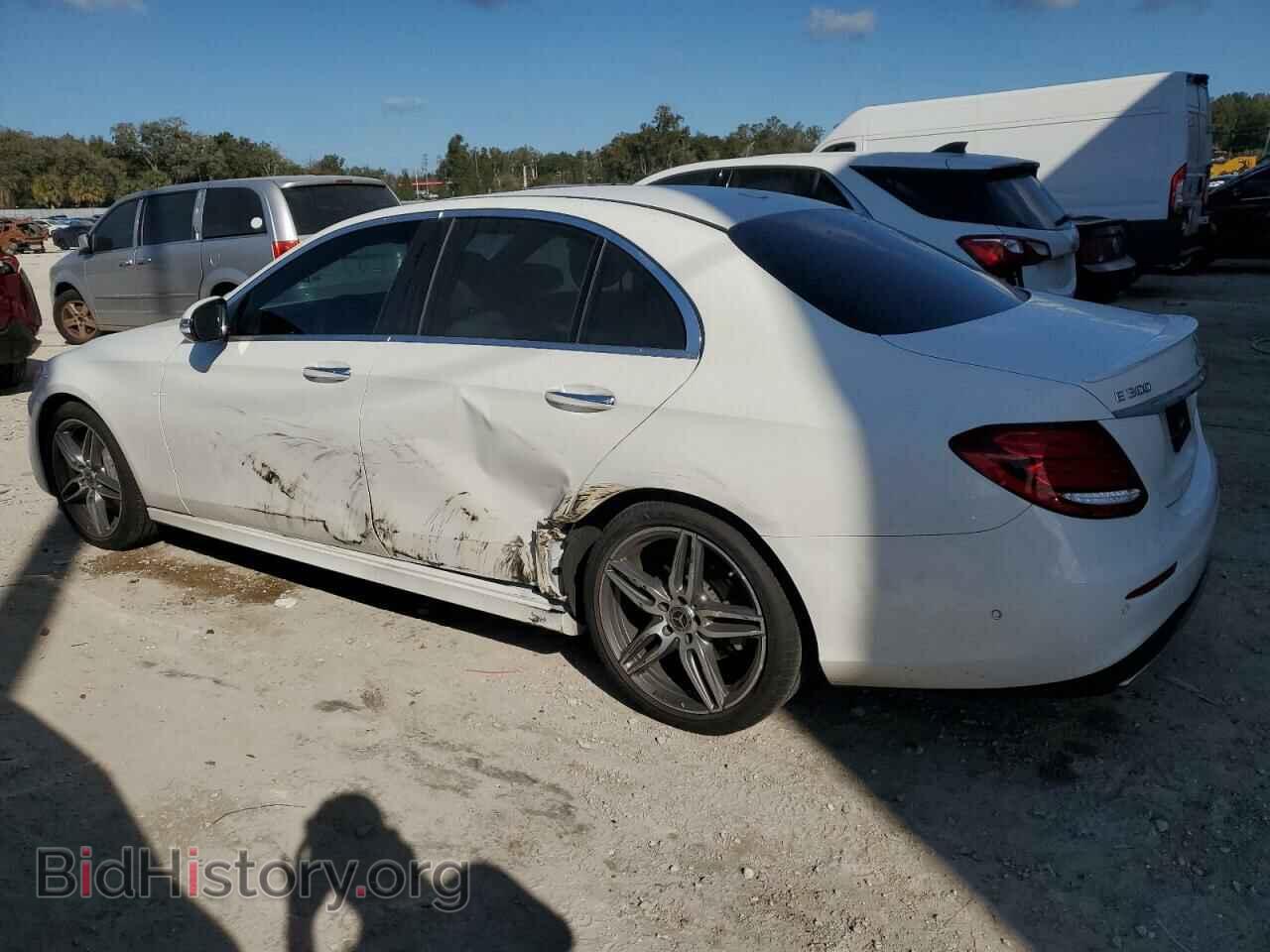 2019 MERCEDES-BENZ E-CLASS - VIN: WDDZF4JB5KA621718 - Фото 2