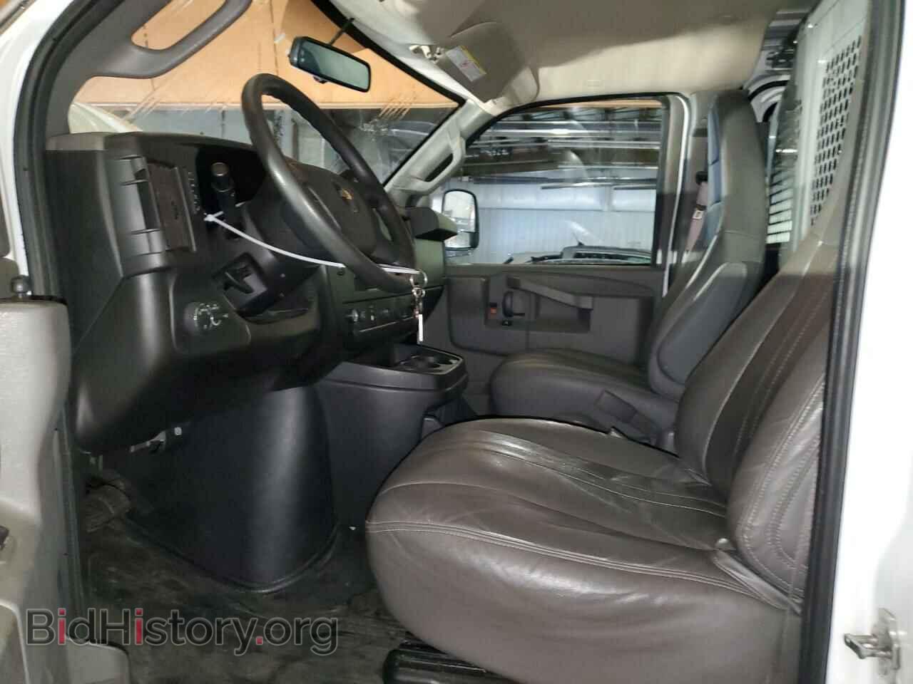 2021 CHEVROLET EXPRESS - VIN: 1GCWGAFP2M1312479 - Фото 7