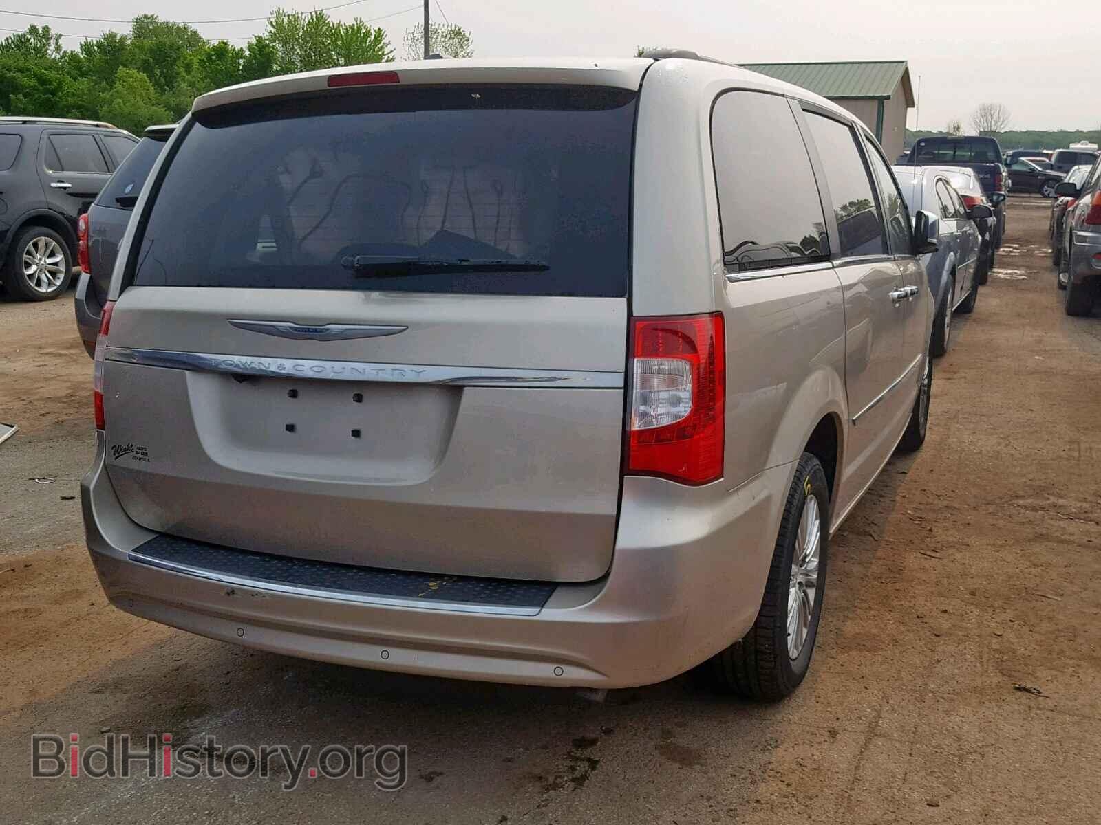 2016 CHRYSLER TOWN & COU - VIN: 2C4RC1CG5GR283752 - Photo 4