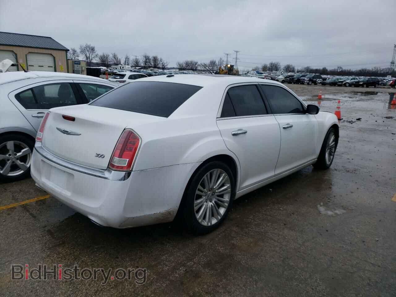 2012 CHRYSLER 300 - VIN: 2C3CCACGXCH174648 - Фото 3