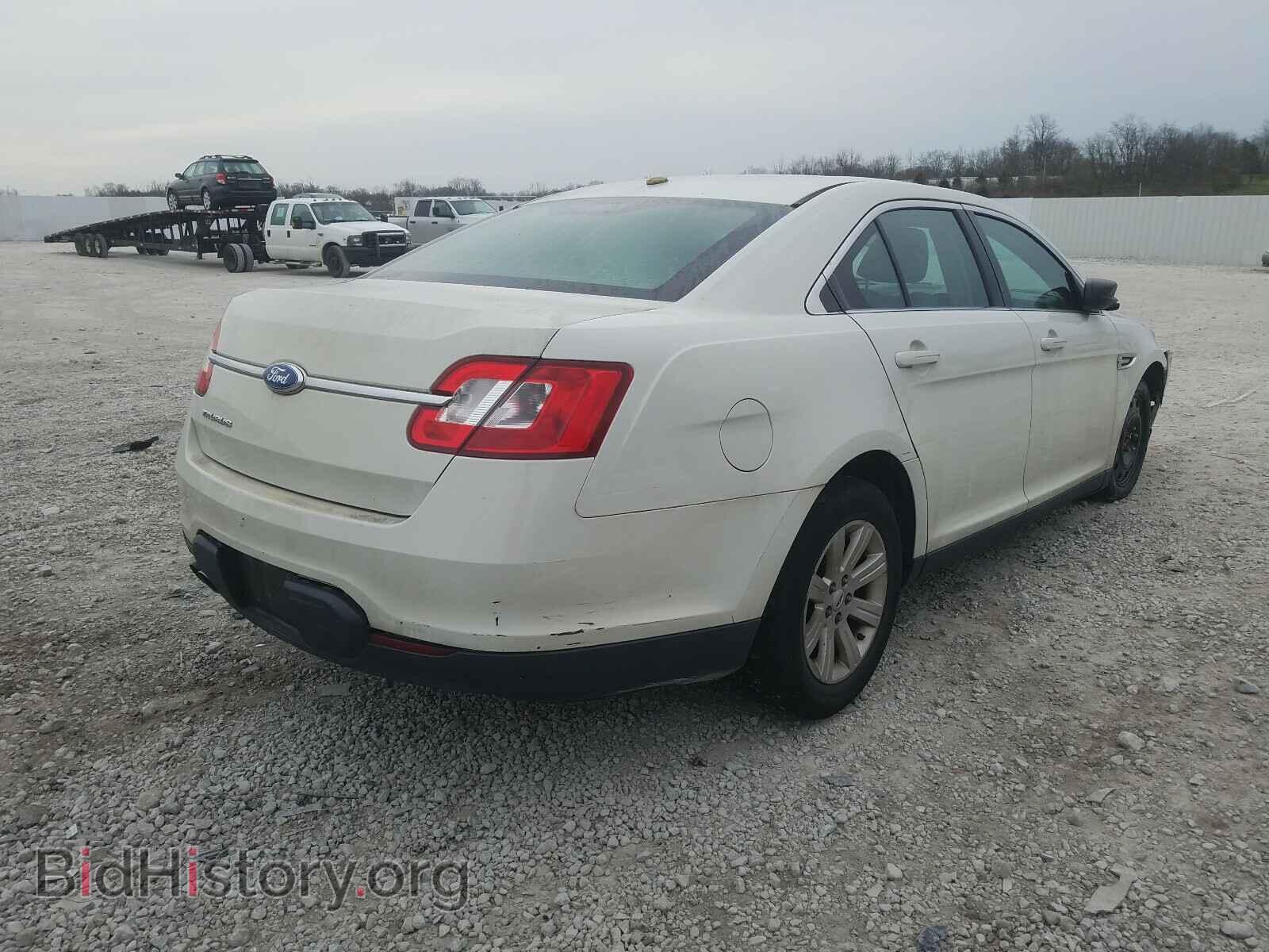 2011 FORD TAURUS - VIN: 1FAHP2DWXBG165739 - Photo 4