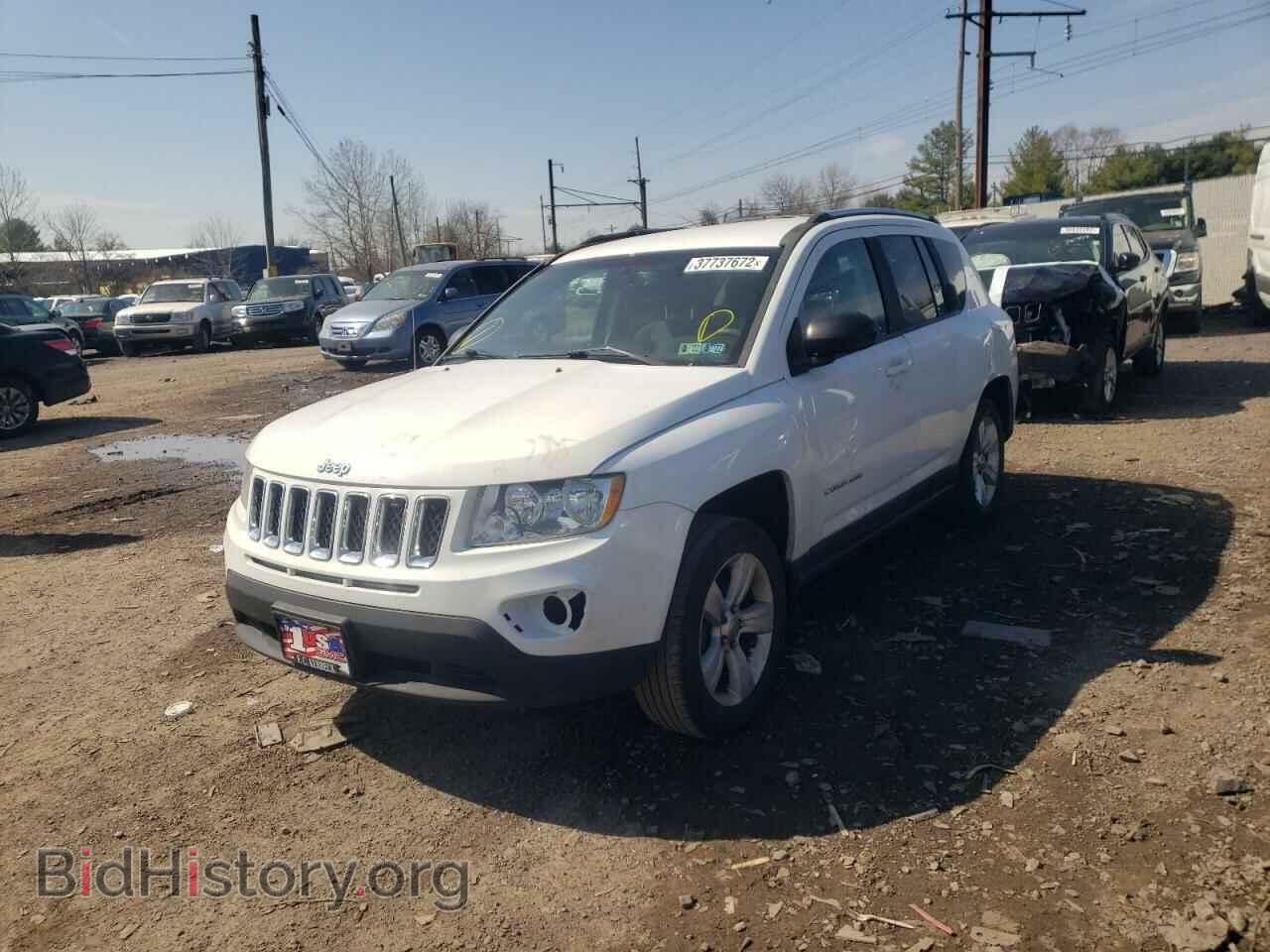 2011 JEEP COMPASS - VIN: 1J4NF1FB8BD244438 - Photo 2