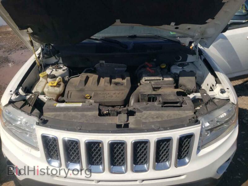 2011 Jeep COMPASS (VIN 1J4NF1FB8BD244438) — фото 7 из 10