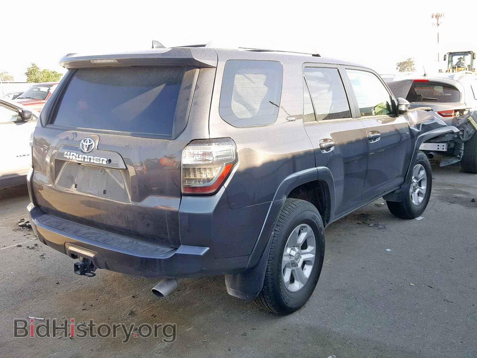 2018 TOYOTA 4RUNNER SR - VIN: JTEBU5JR6J5585903 - Фото 4