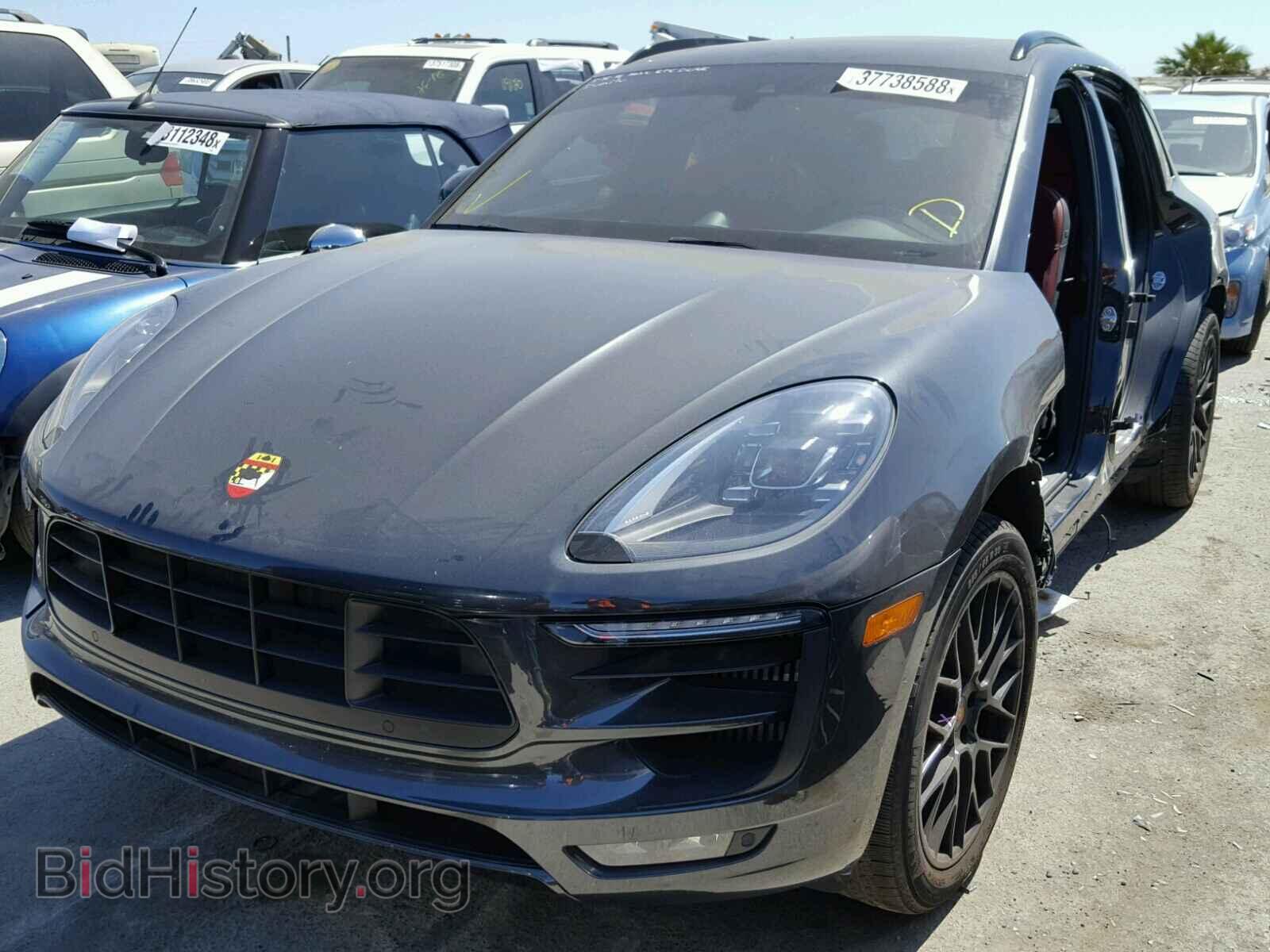 2017 PORSCHE MACAN GTS - VIN: WP1AG2A50HLB56084 - Фото 2