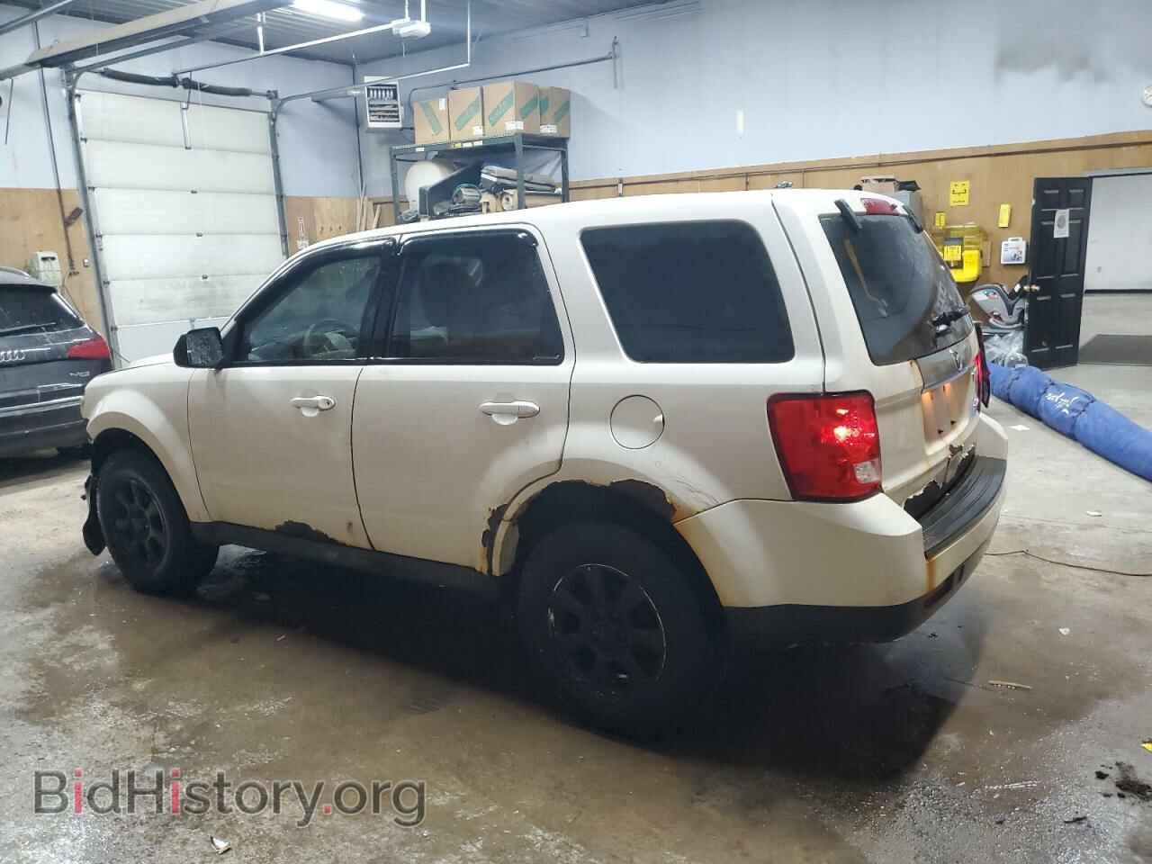 2011 MAZDA TRIBUTE - VIN: 4F2CY9C70BKM07116 - Фото 2