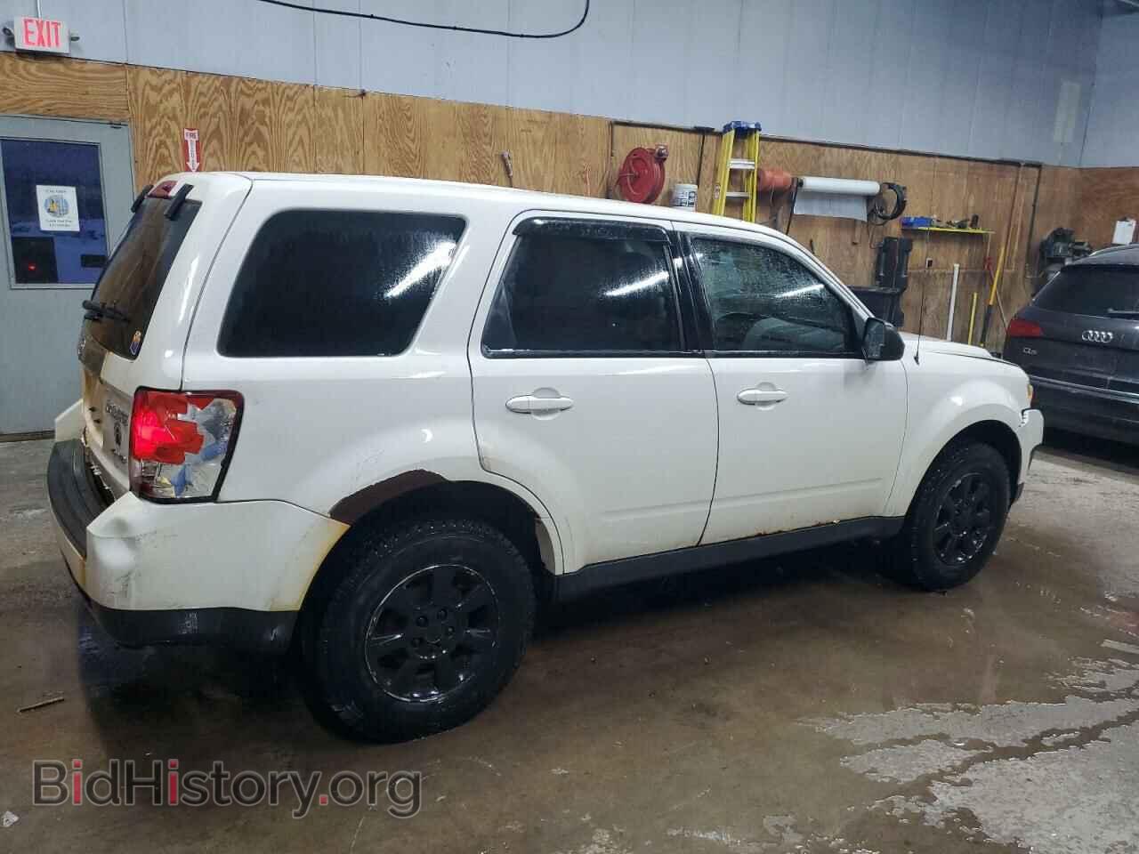 2011 MAZDA TRIBUTE - VIN: 4F2CY9C70BKM07116 - Фото 3