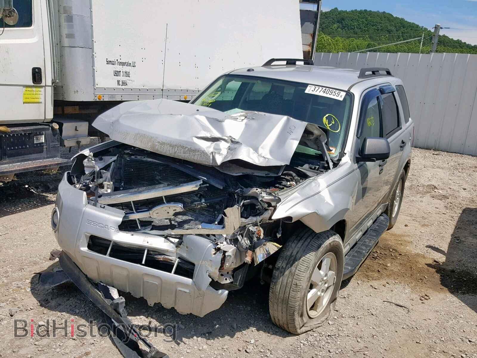 2009 FORD ESCAPE - VIN: 1FMCU93629KC10403 - Фото 2