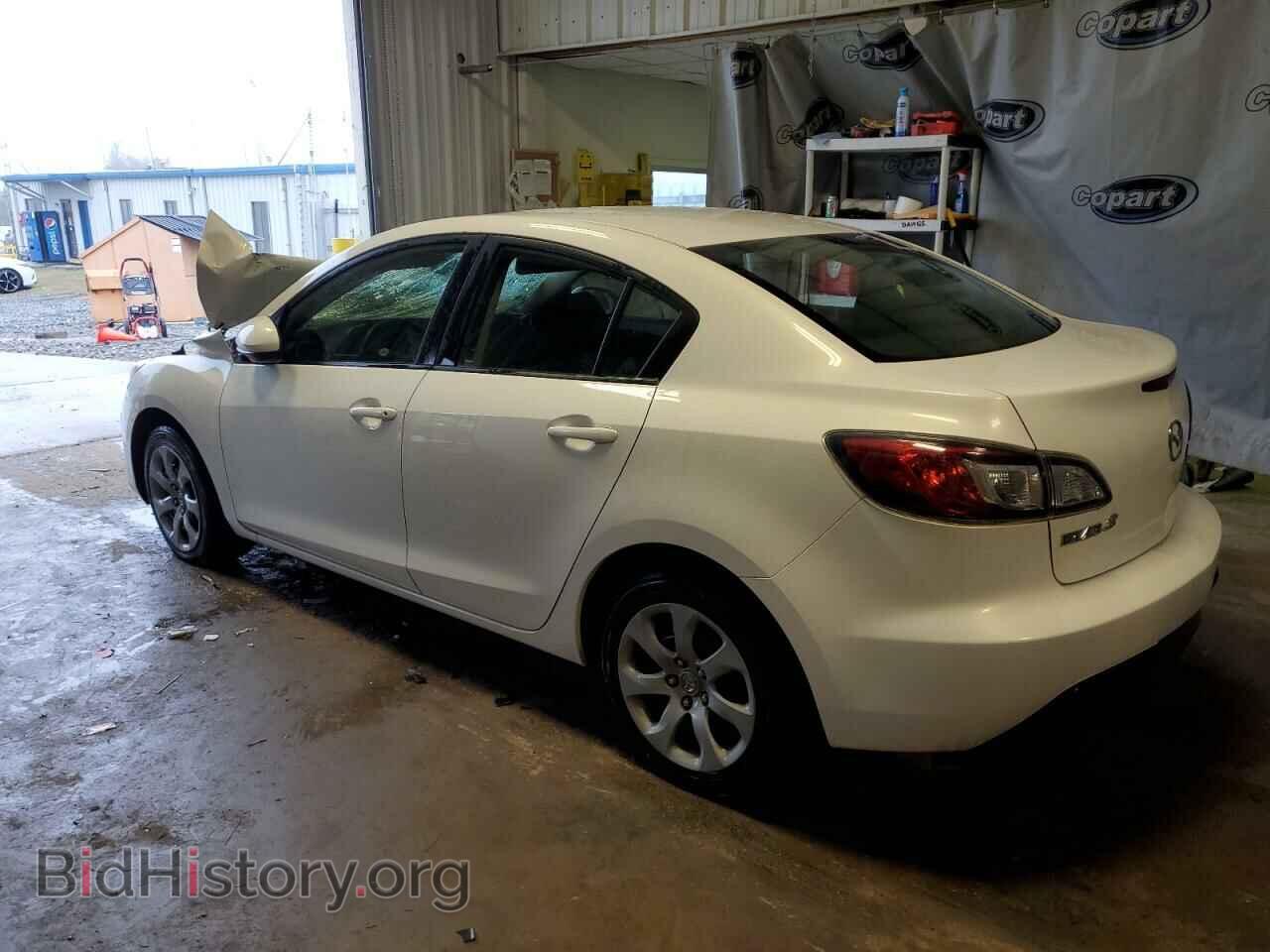 2011 MAZDA 3 - VIN: JM1BL1UF3B1438156 - Фото 2