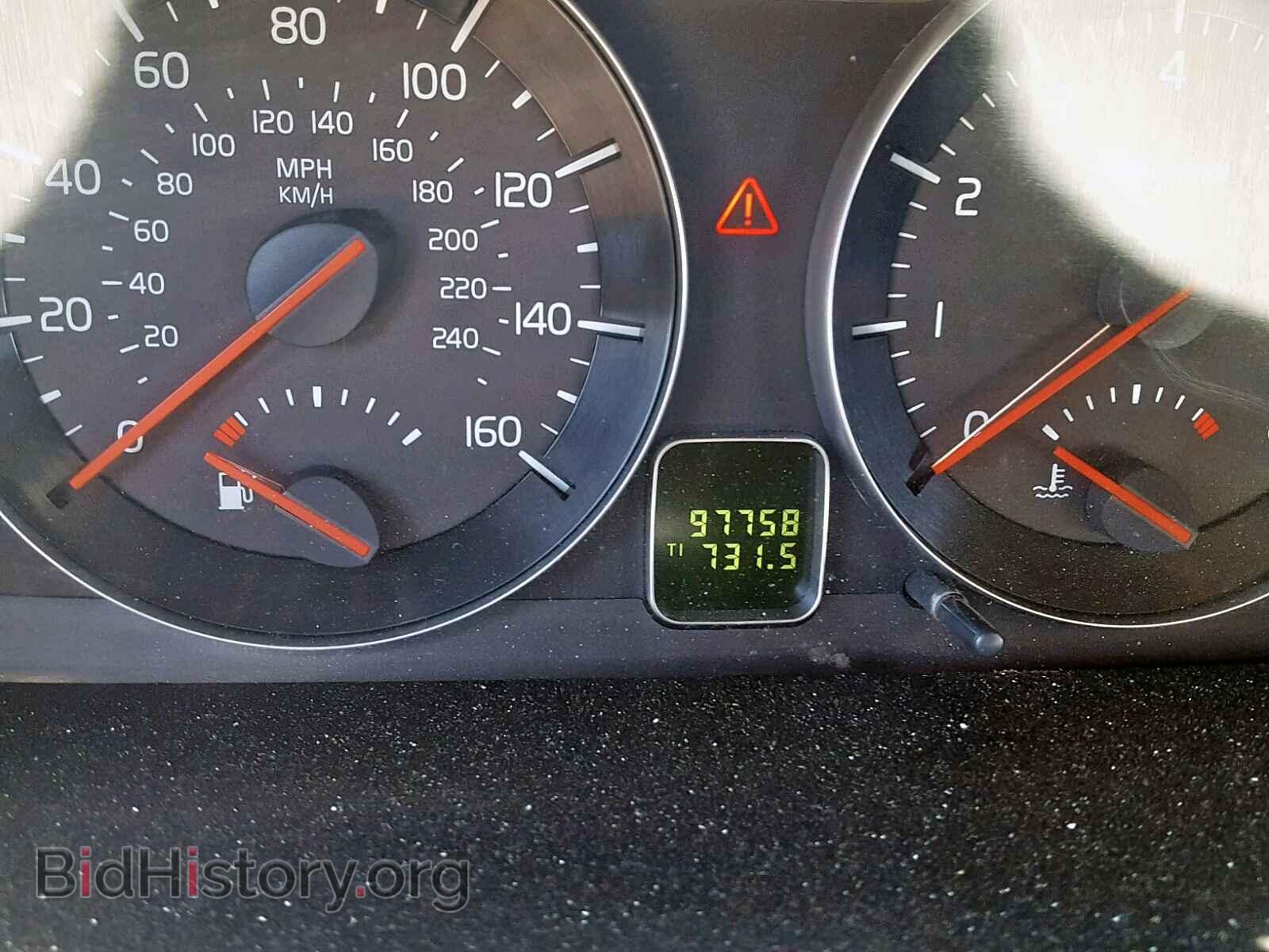 2010 VOLVO C70 - VIN: YV1672MCXAJ094125 - Фото 8
