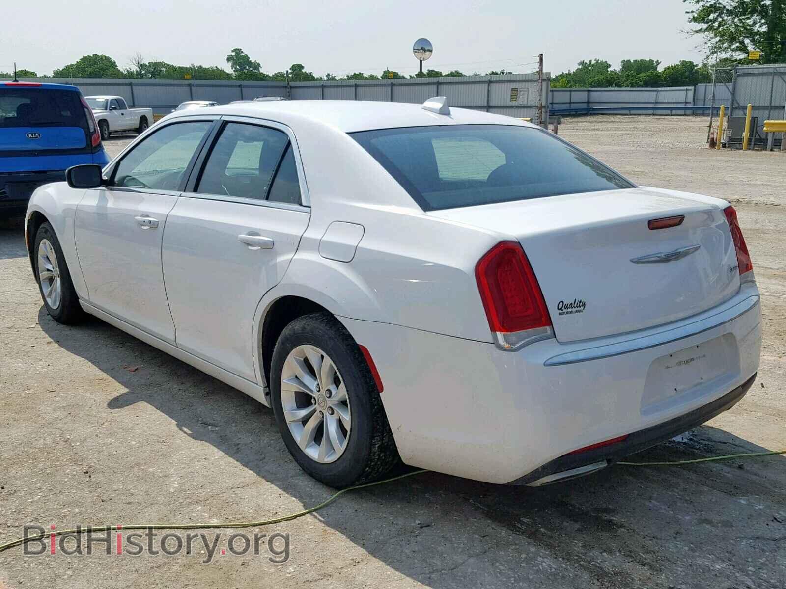 2015 CHRYSLER 300 - VIN: 2C3CCAAG6FH820243 - Фото 3