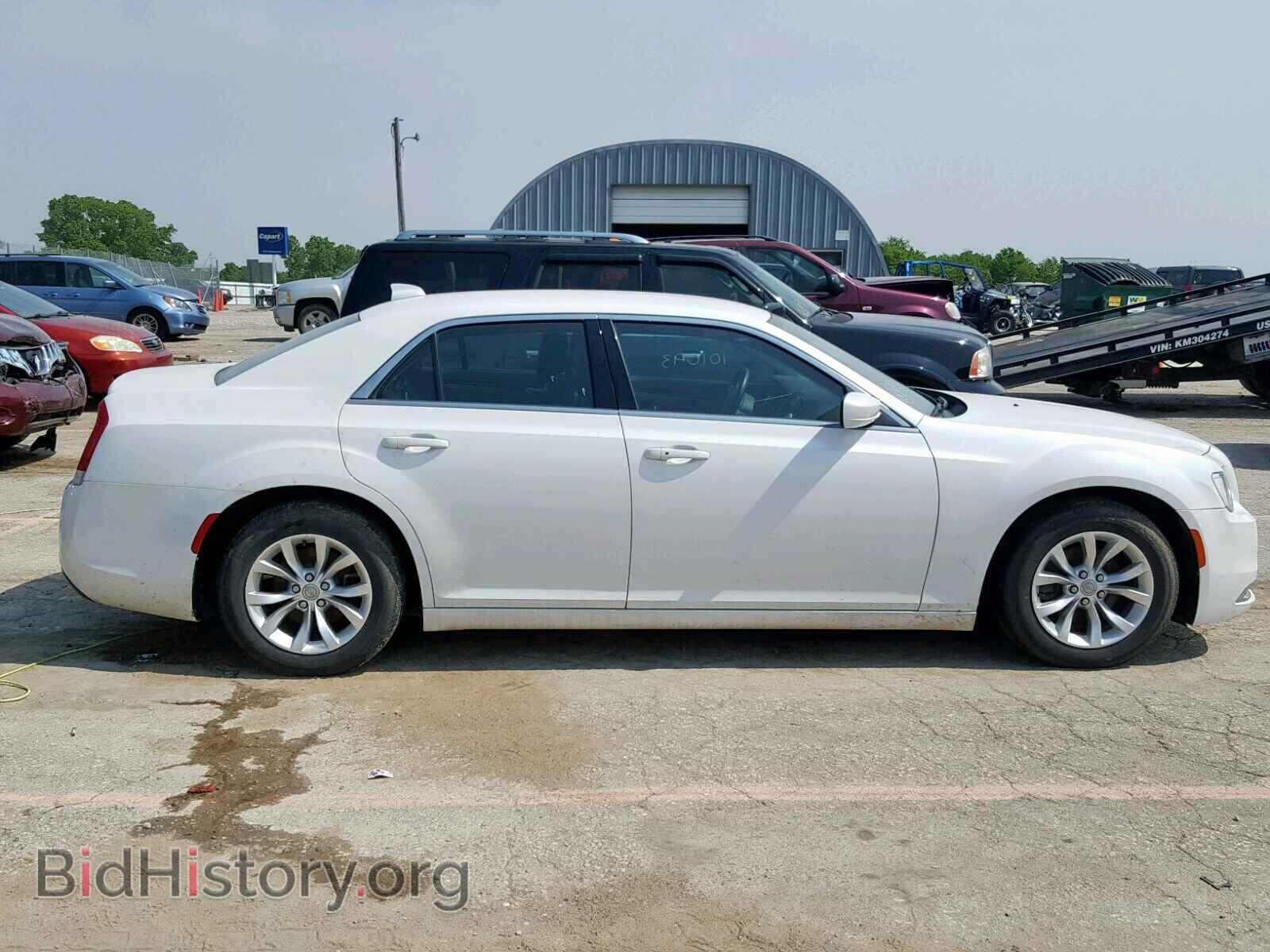 2015 CHRYSLER 300 - VIN: 2C3CCAAG6FH820243 - Фото 9
