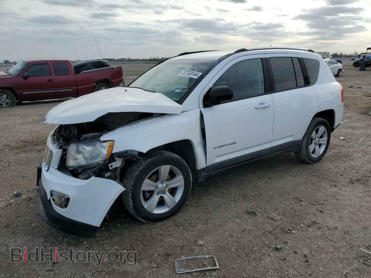 Photo 1J4NT1FA3BD286984 - JEEP COMPASS 2011