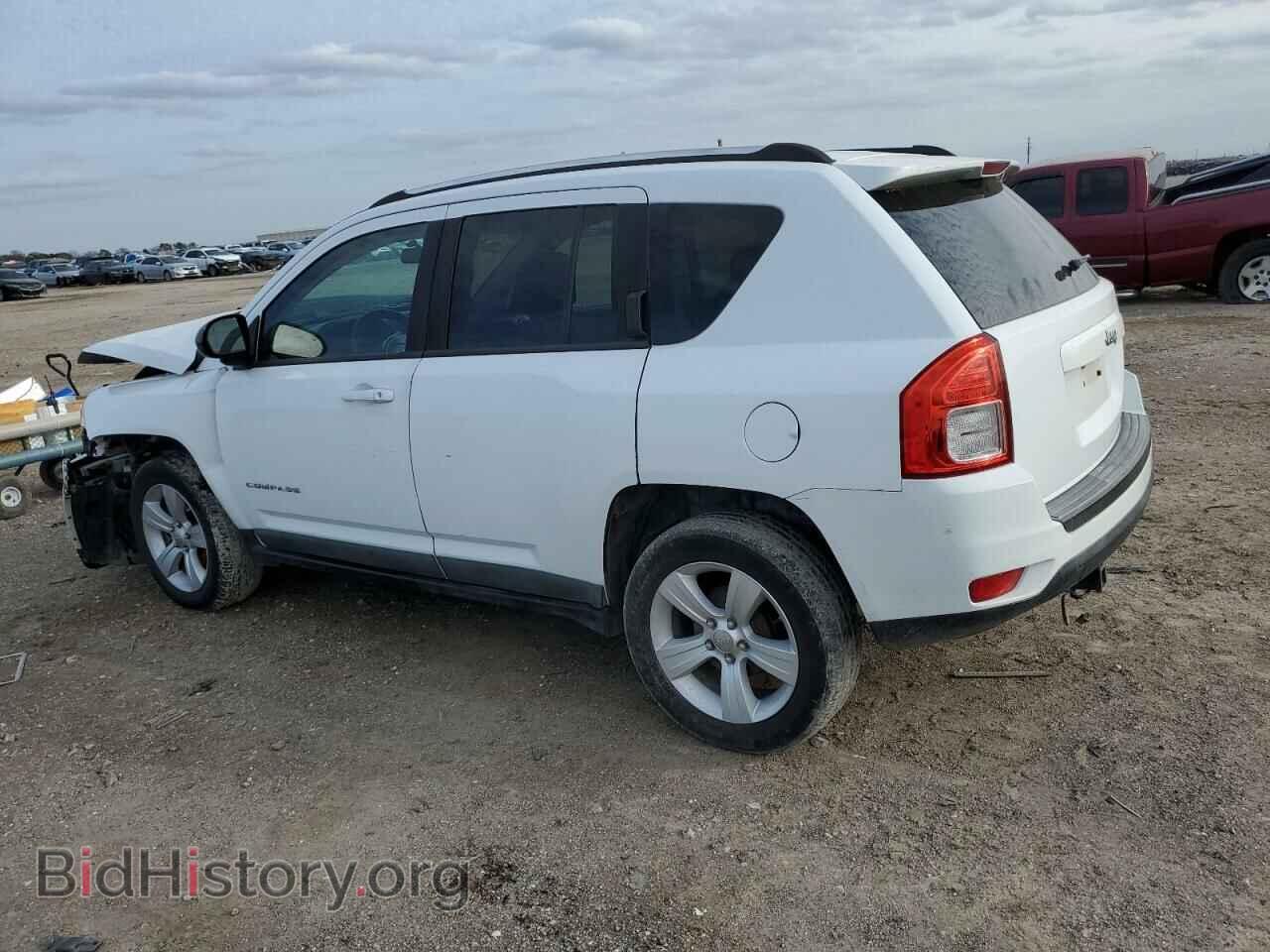 2011 JEEP COMPASS - VIN: 1J4NT1FA3BD286984 - Фото 2
