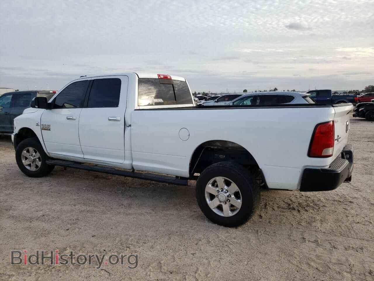 2015 RAM All Models - VIN: 3C6UR5JL0FG682564 - Фото 2