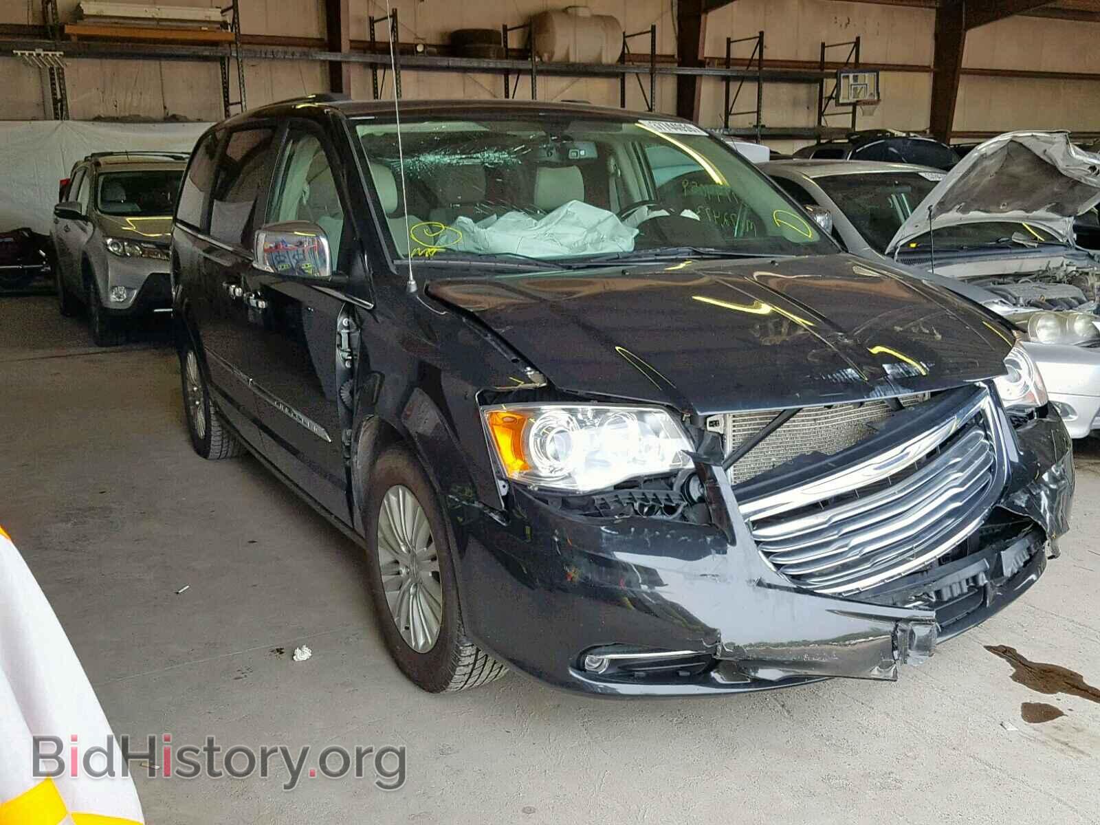 Фотография 2C4RC1GG3DR630940 - CHRYSLER TOWN & COU 2013