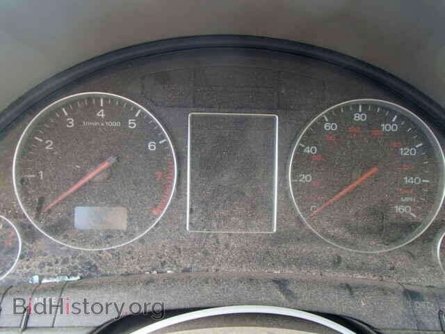 2002 AUDI A4 - VIN: WAULC68E32A266758 - Фото 8