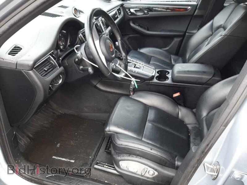 2017 Porsche MACAN (VIN WP1AA2A50HLB08439) — photo 7 of 13