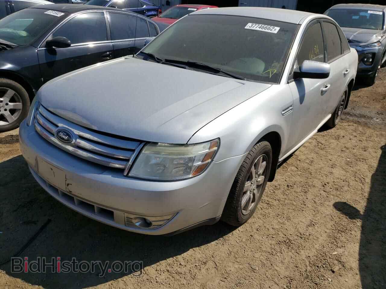 2009 FORD TAURUS - VIN: 1FAHP23W99G111876 - Фото 2
