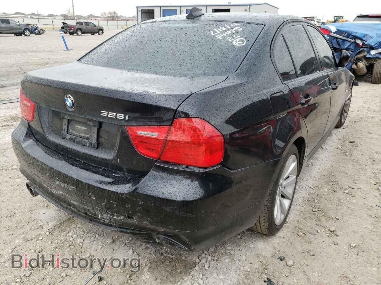 2011 BMW 3 SERIES - VIN: WBAPH7C53BA800809 - Фото 4