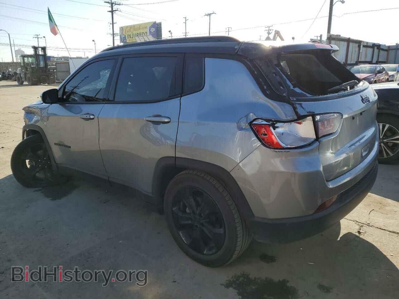 2018 JEEP COMPASS - VIN: 3C4NJCBB3JT487699 - Photo 2