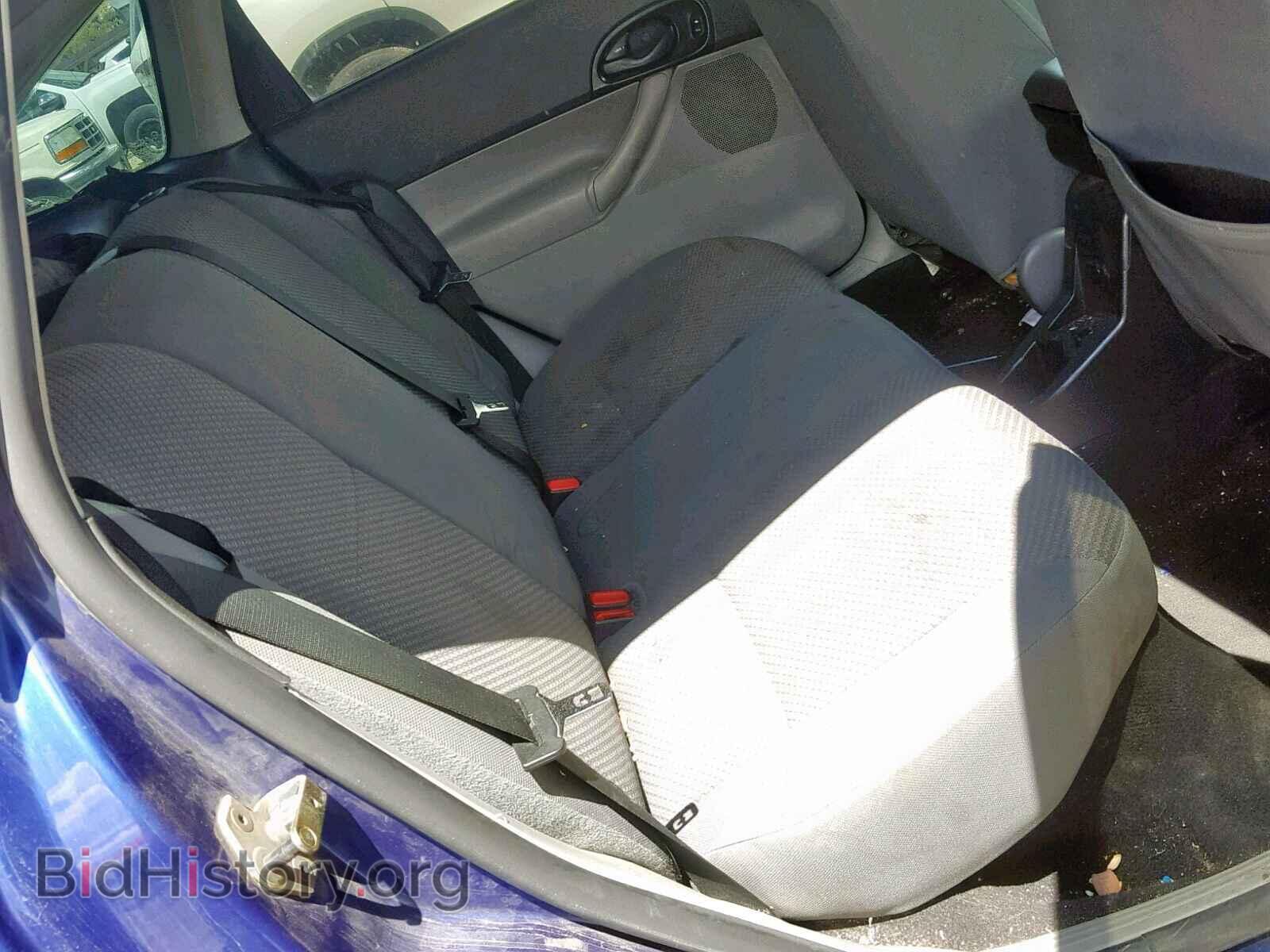 2005 FORD FOCUS - VIN: 3FAHP37N75R107111 - Фото 6