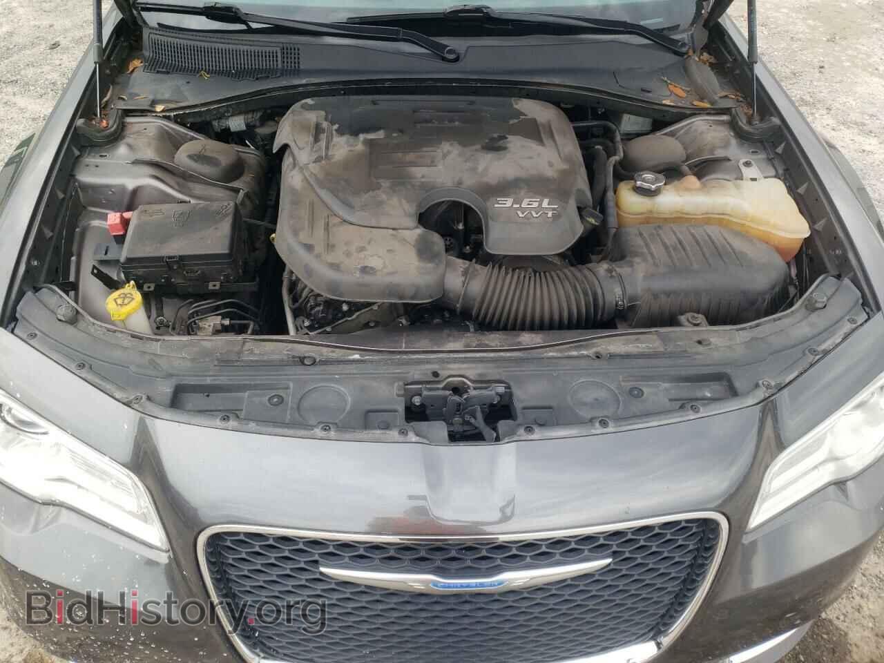 2018 CHRYSLER 300 - VIN: 2C3CCAAG5JH275595 - Фото 11