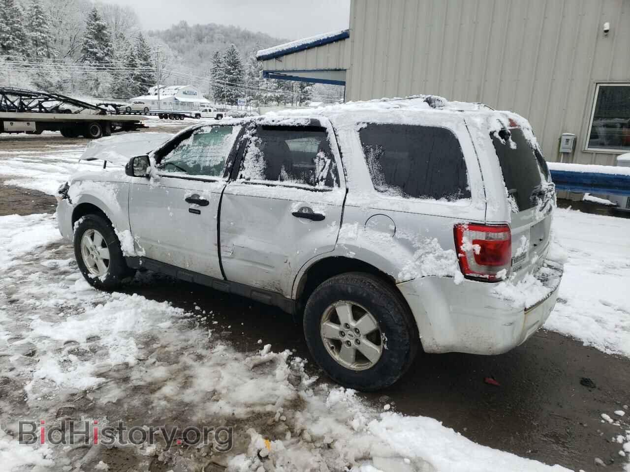2011 FORD ESCAPE - VIN: 1FMCU0D75BKC16907 - Фото 2