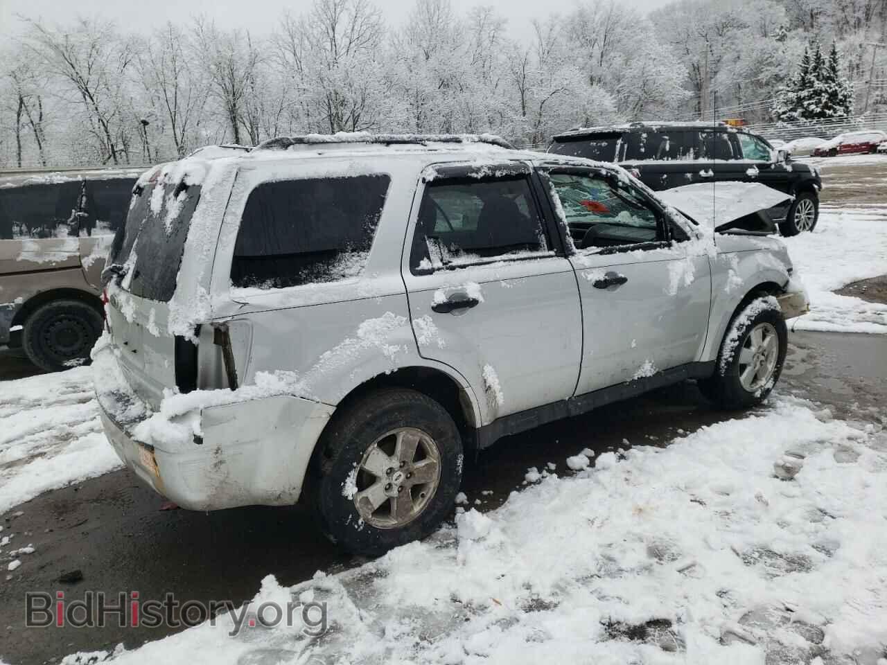 2011 FORD ESCAPE - VIN: 1FMCU0D75BKC16907 - Фото 3