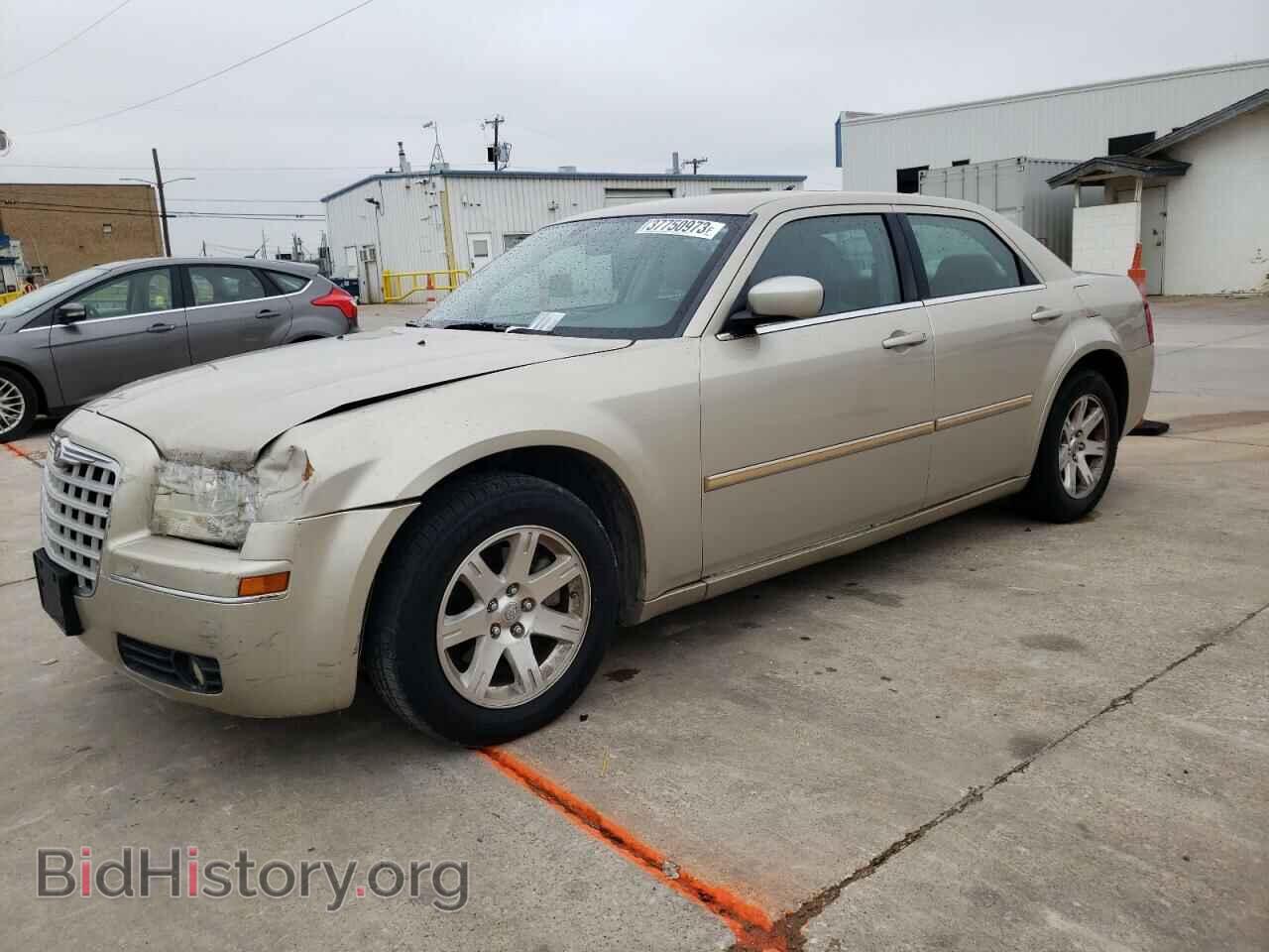 Photo 2C3KA53GX6H225742 - CHRYSLER 300 2006