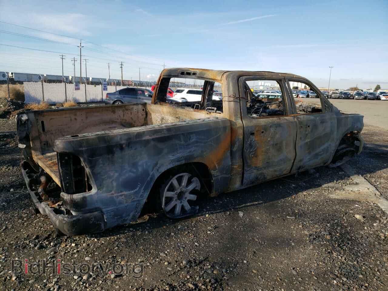 2019 RAM 1500 - VIN: 1C6SRFHT9KN527886 - Фото 3