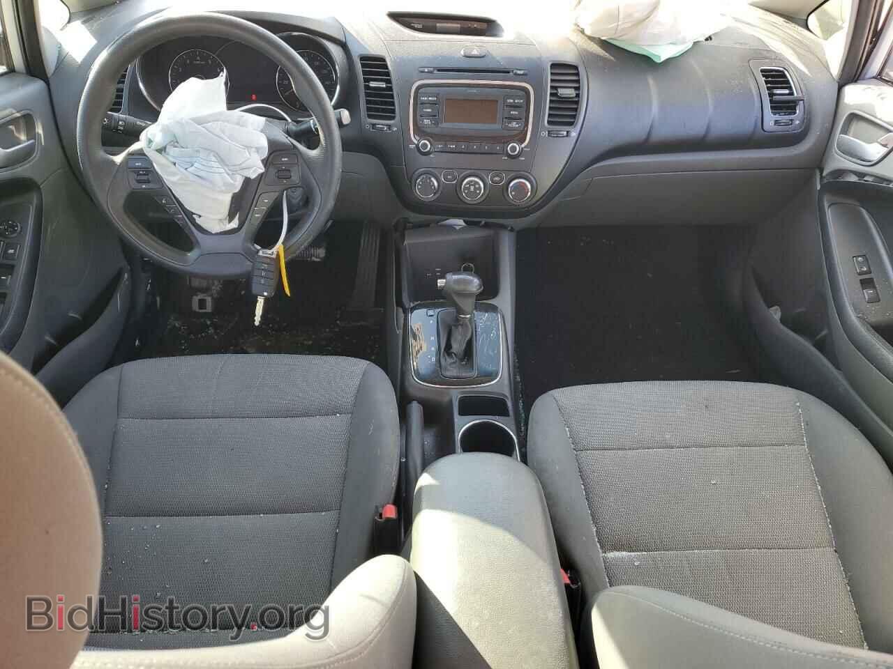 2017 KIA FORTE - VIN: 3KPFK4A78HE108084 - Фото 8