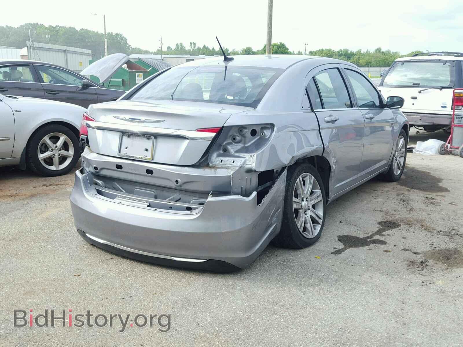 2013 CHRYSLER 200 - VIN: 1C3CCBAB6DN704460 - Photo 4